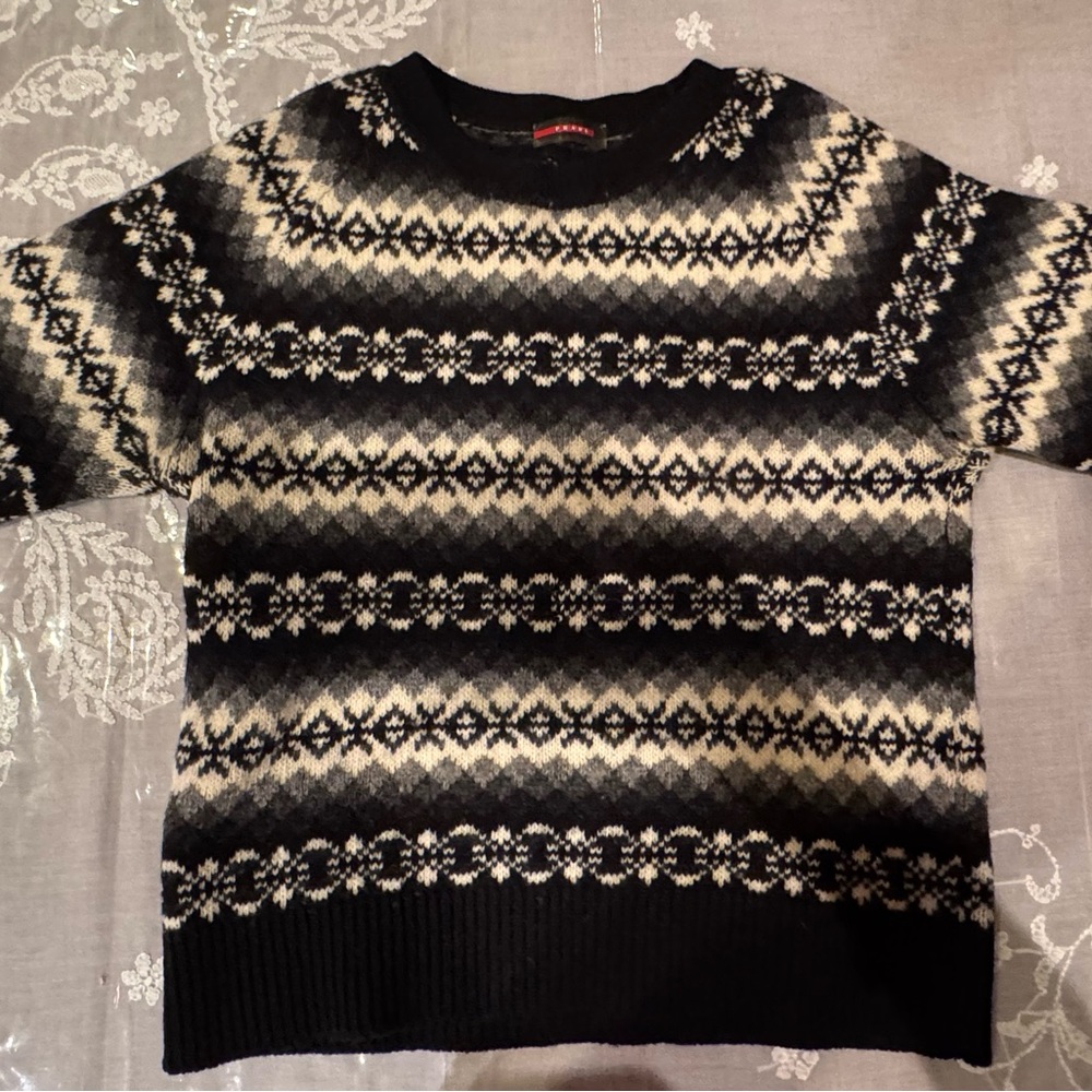 ❤️ PRADA Black, White and Shaded Grey Women’s Sweater. Size: 40 - Picture 5 of 16
